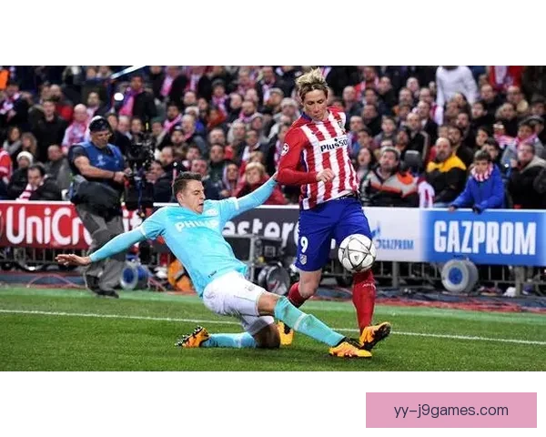 大马丁欧协联点球大战挑衅法国球迷被黄牌警告引热议