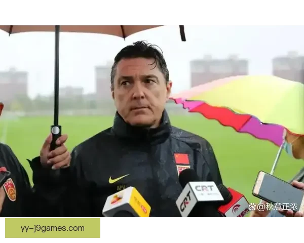 雷特吉转会离开热那亚加盟新球队 引发球迷热议与关注 雷特吉转会离开热那亚加盟新球队 引发球迷热议与关注